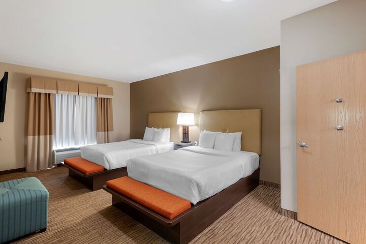 Room 17 of 36