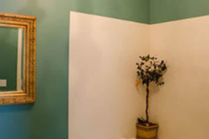 Room 24 of 47