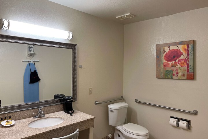 Room 19 of 22