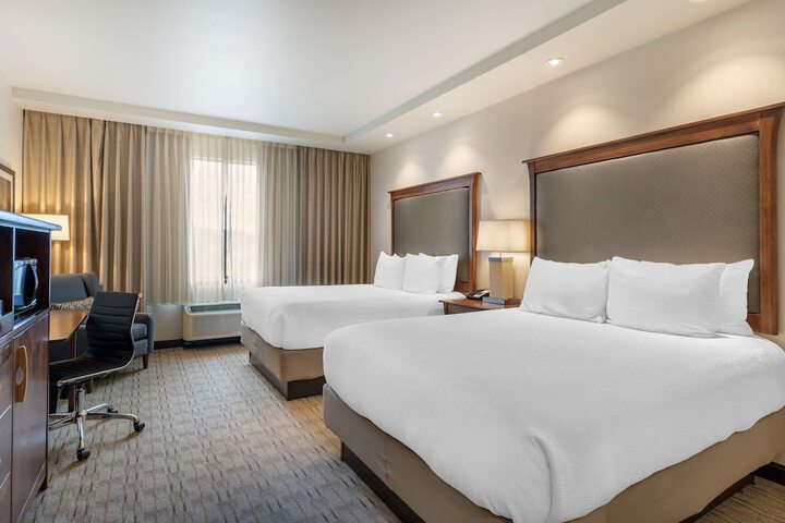 Best Western Premier Boulder Falls Inn