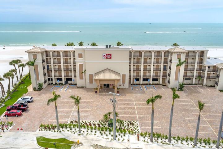 Best Western Plus Beach Resort