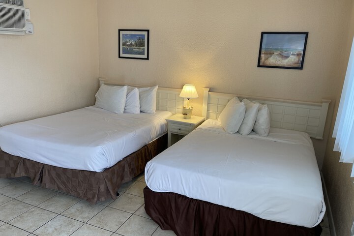 Room 16 of 26