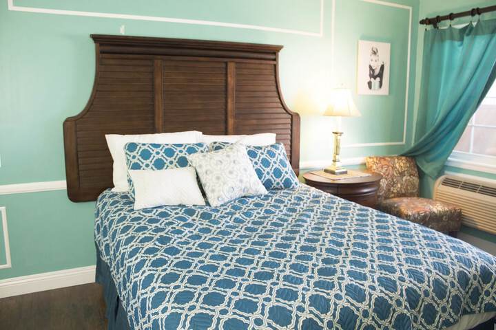 Travel Inn & Suites