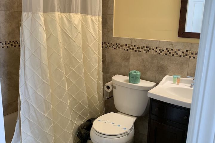 Room 16 of 70