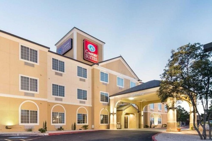 Hotel 3 of 37