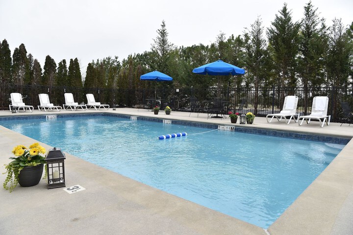 Pool 2 of 27