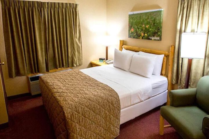Cranberry Country Lodge