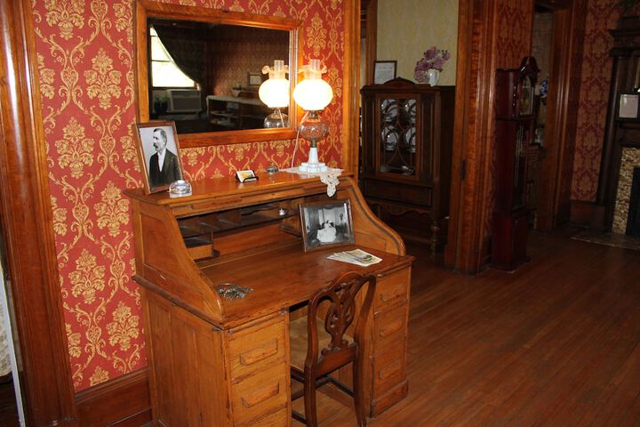 Victorian Charm Inn