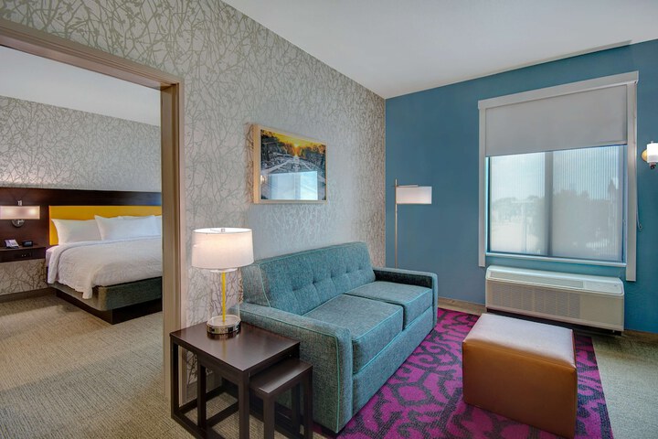 Room 17 of 46