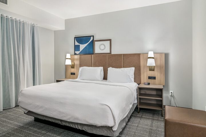 Staybridge Suites University Area by IHG
