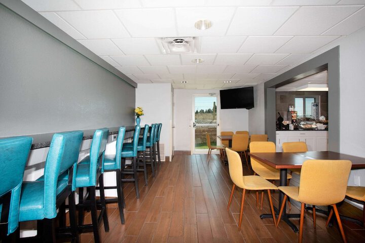 Baymont Inn & Suites Sheridan