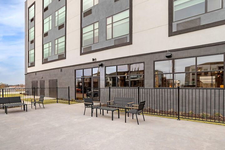 Cambria Hotel Euless - DFW Airport South