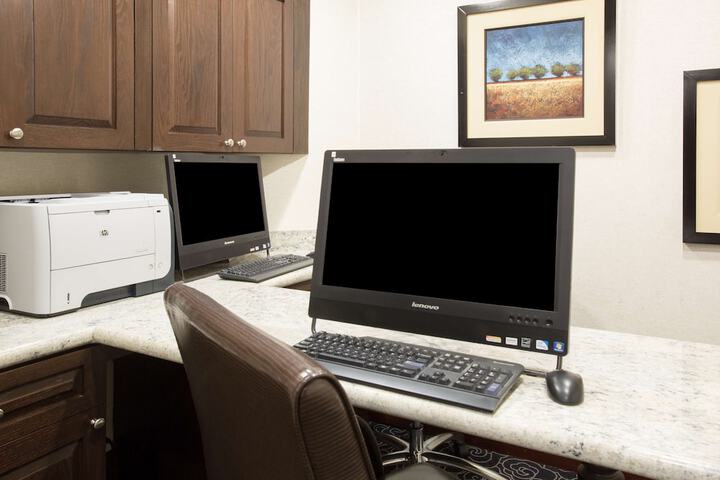 Business Center 23 of 24