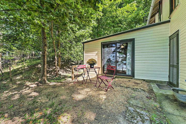 Douglas whispering Winds Cottage w / Beach!