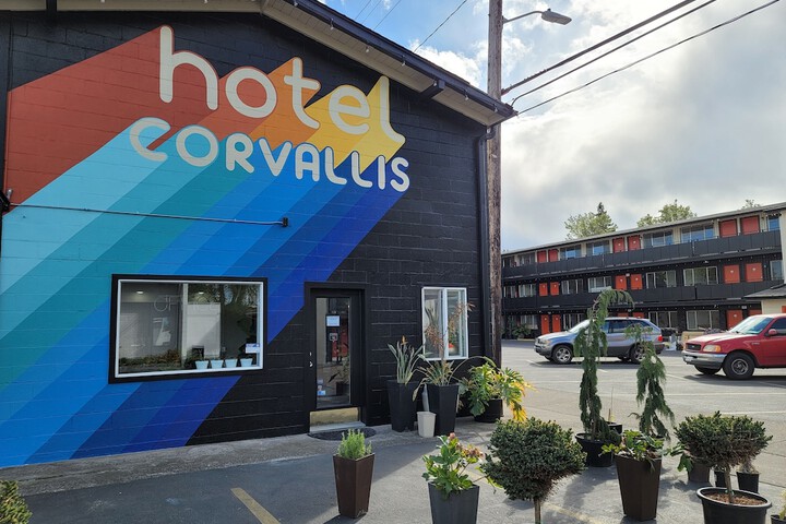 Hotel 2 of 66