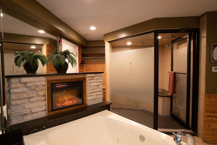 The Champagne Lodge & Luxury Suites