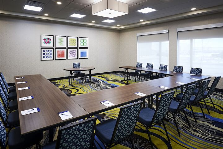 Holiday Inn Express and Suites Brantford by IHG