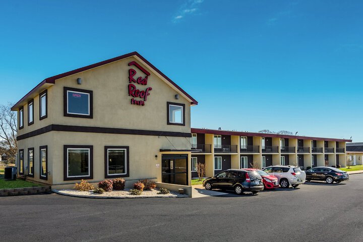 Hotel 2 of 32