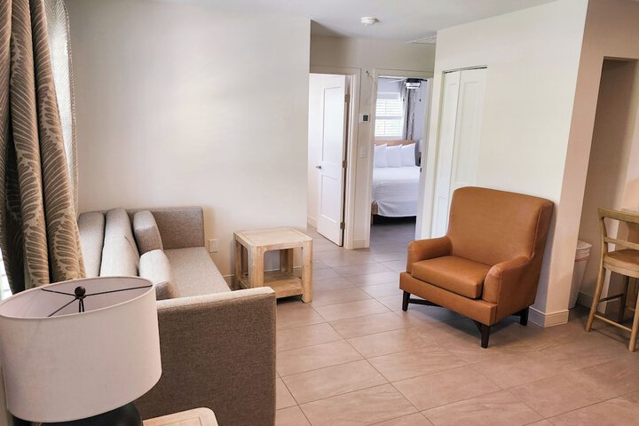 Marco Island Lakeside Inn