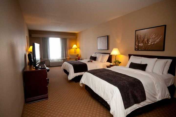 Town & Country Inn and Suites