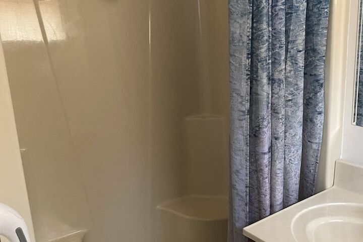 Room 19 of 39