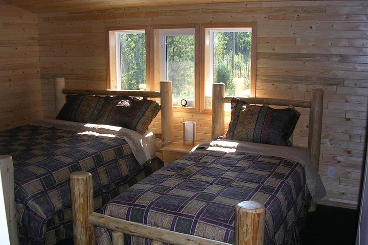 Cougar Mountain Lodge