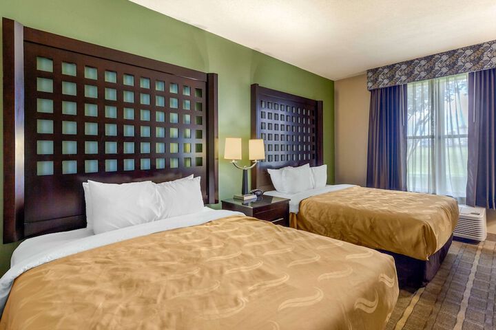 Room 8 of 31