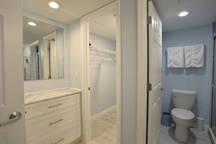 Room 35 of 169