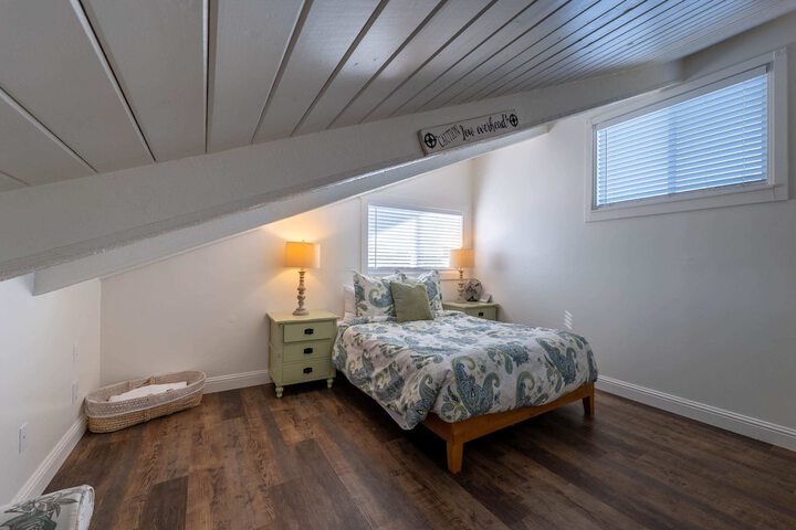 Room 73 of 86