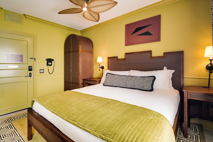 Room 27 of 116