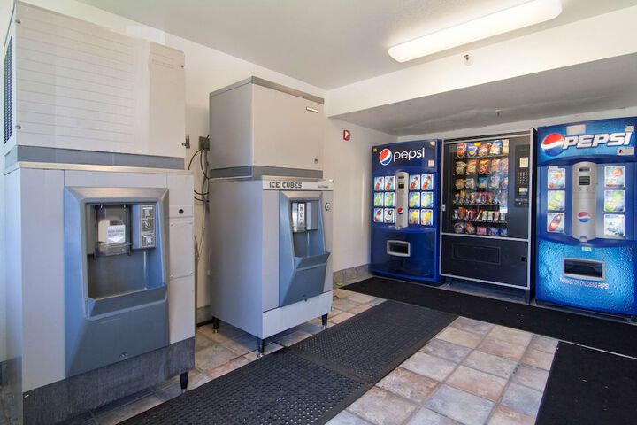 Motel 6 Roseville MN - Minneapolis North