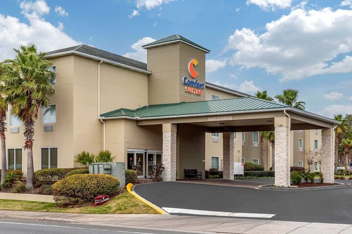 Hotel 2 of 49