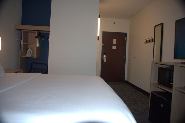 Room 20 of 34