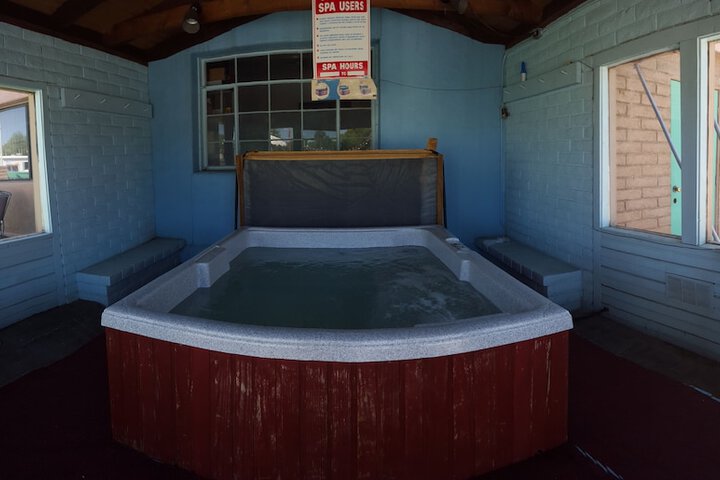 Room 19 of 40