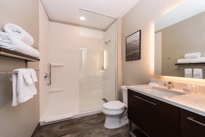 Room 21 of 42