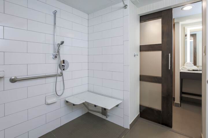 Room 15 of 45