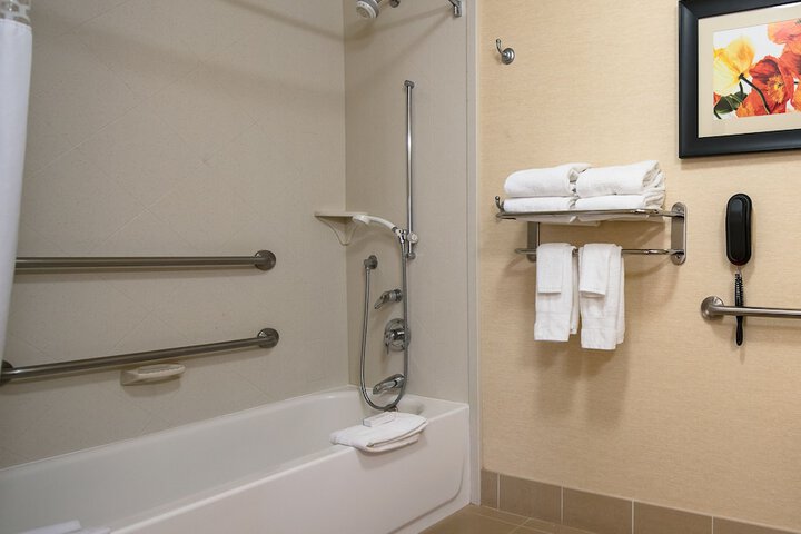 Hampton Inn & Suites Ridgecrest