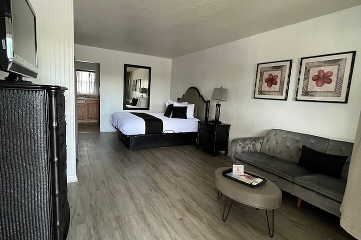 Room 153 of 170