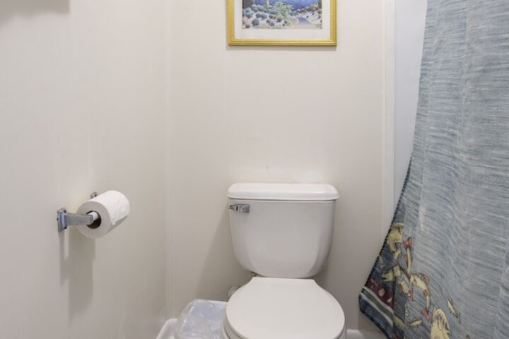 Room 146 of 309