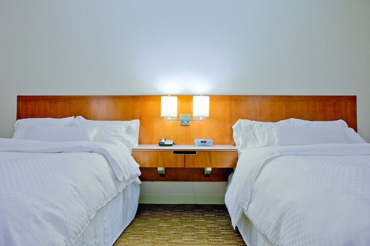 Room 28 of 48