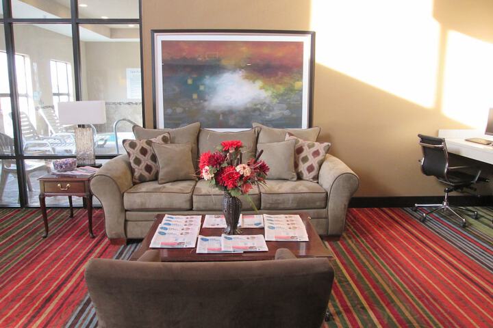 Hotel 5 of 81