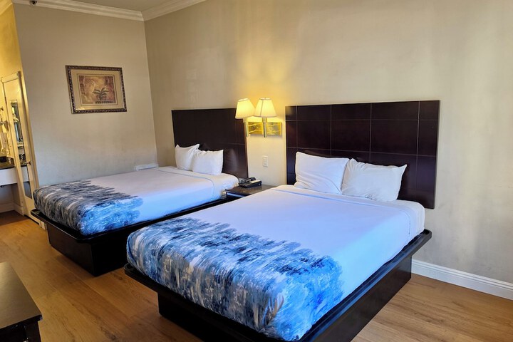Castaic Inn Near Six Flags Magic Mountain