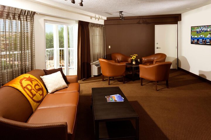 Room 11 of 31