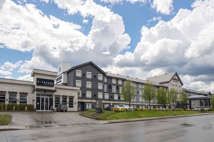 Hotel 4 of 48