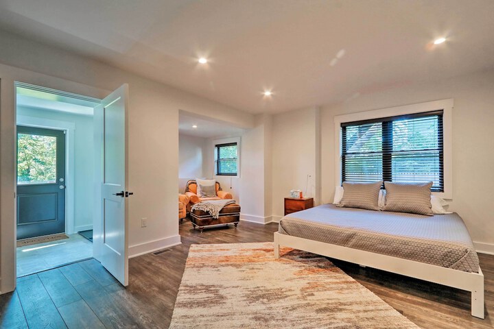 Updated Downtown Red Bank Home 5 Mi to Beach!
