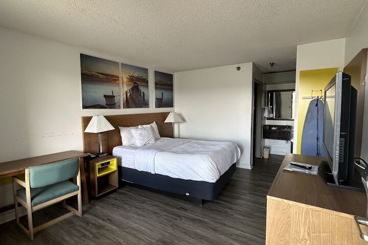 Room 14 of 20