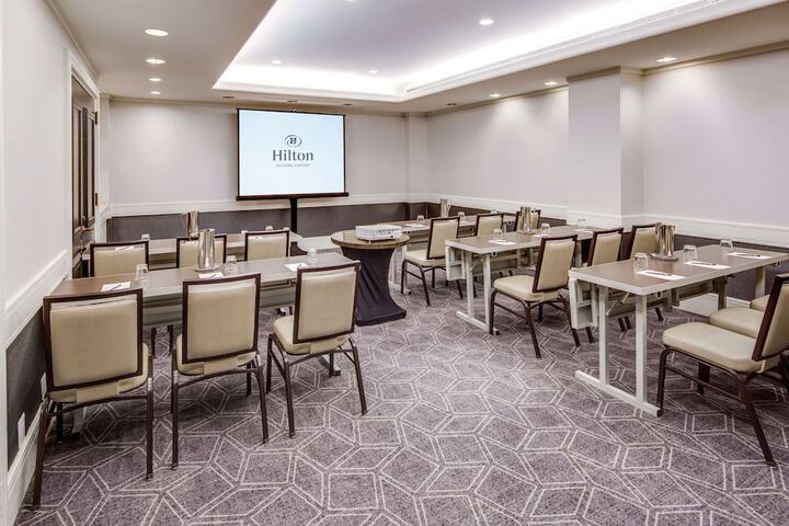 Hilton Newark Airport