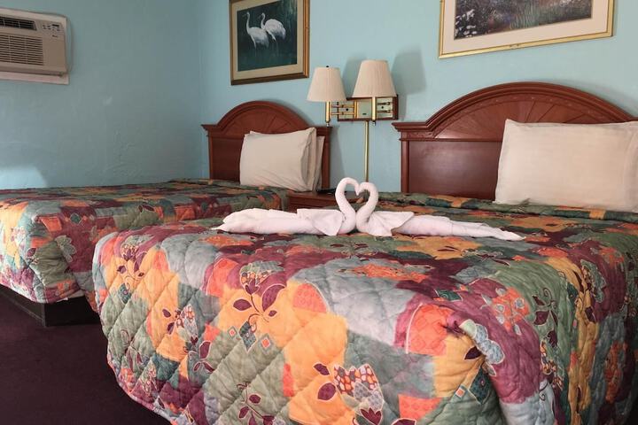 Room 8 of 22