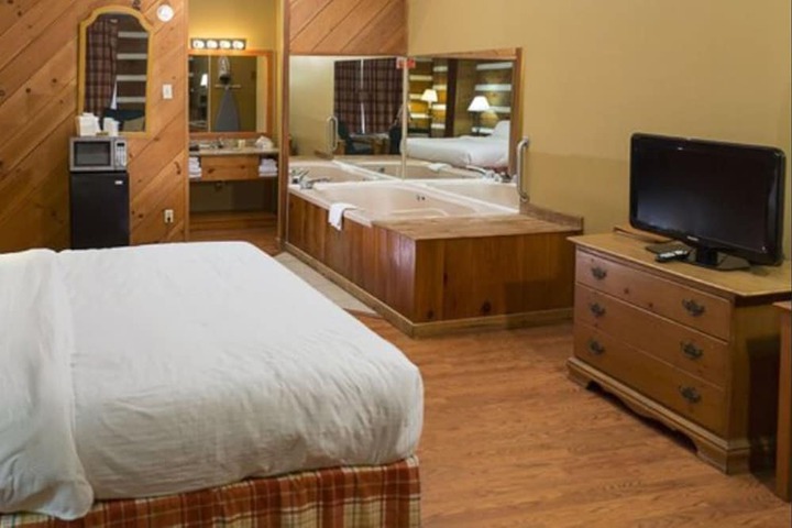 Room 20 of 39