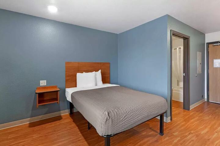 Room 16 of 20